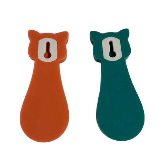 Cat lover set: 2 cat shaped wall hooks & a ceramic sign - Picture 3 of 7